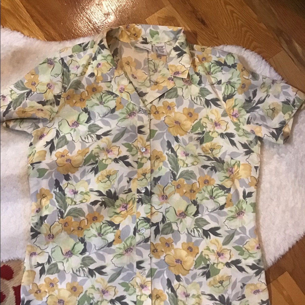Women’s size large Jaclyn Smith top/blouse M